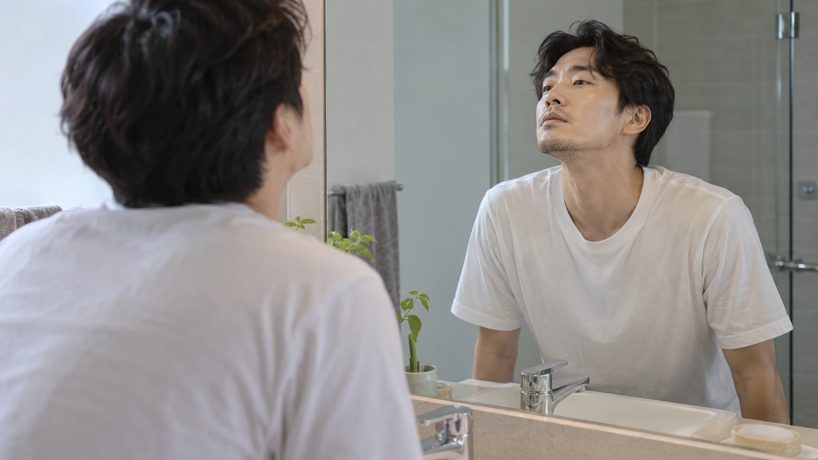 김해 수염제모, 면도 뒤 생기는 돌기도 줄어들까요?